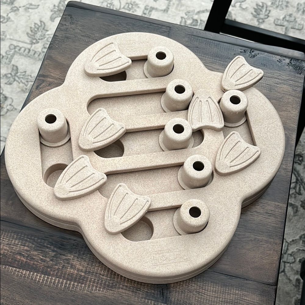 Interactive Beige Pet Puzzle Toy - Picture 1 of 2